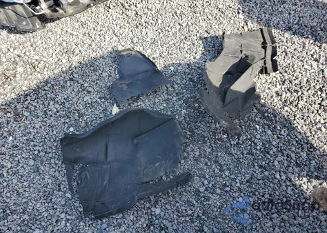 2025 Chevrolet Silverado C1500 Custom z USA, uszkodzony, nr VIN 1GCPABEKXSZ248269